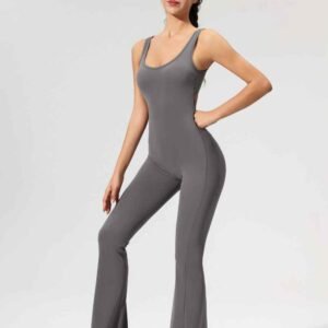 شورت رياضي باللون الأبيض RUXI