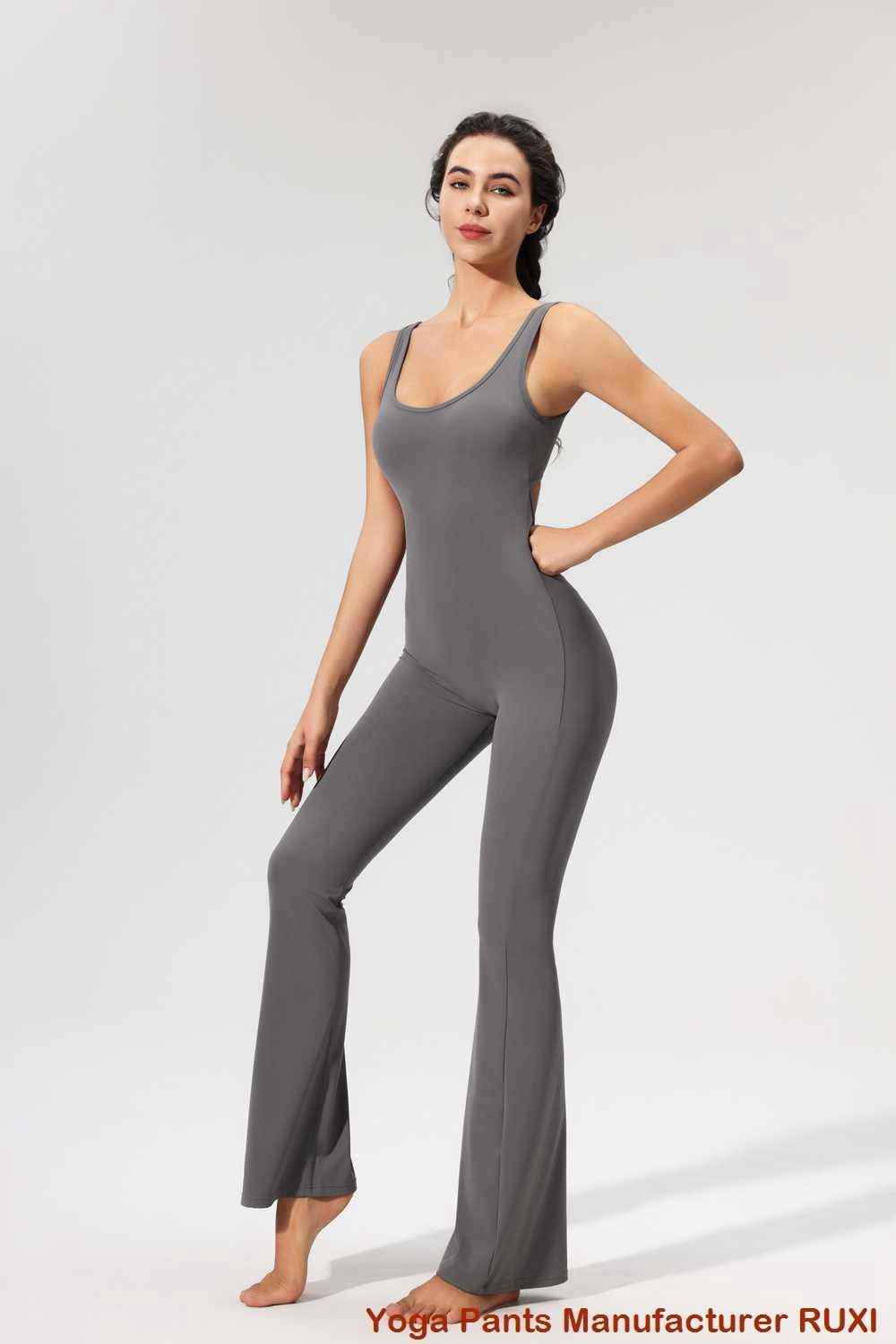 شورت رياضي باللون الأبيض RUXI