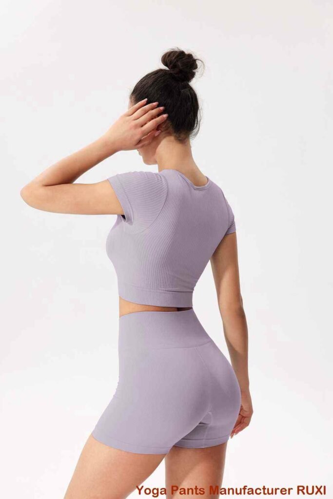 شورت يوغا أسود للنساء RUXI ts3539