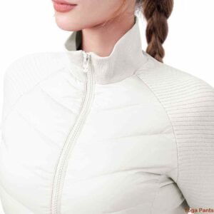 شورت جولف رجالي باللون الأبيض